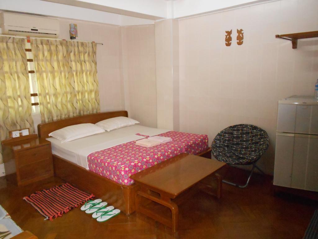 Chan Myae Guesthouse Yangon Exterior foto