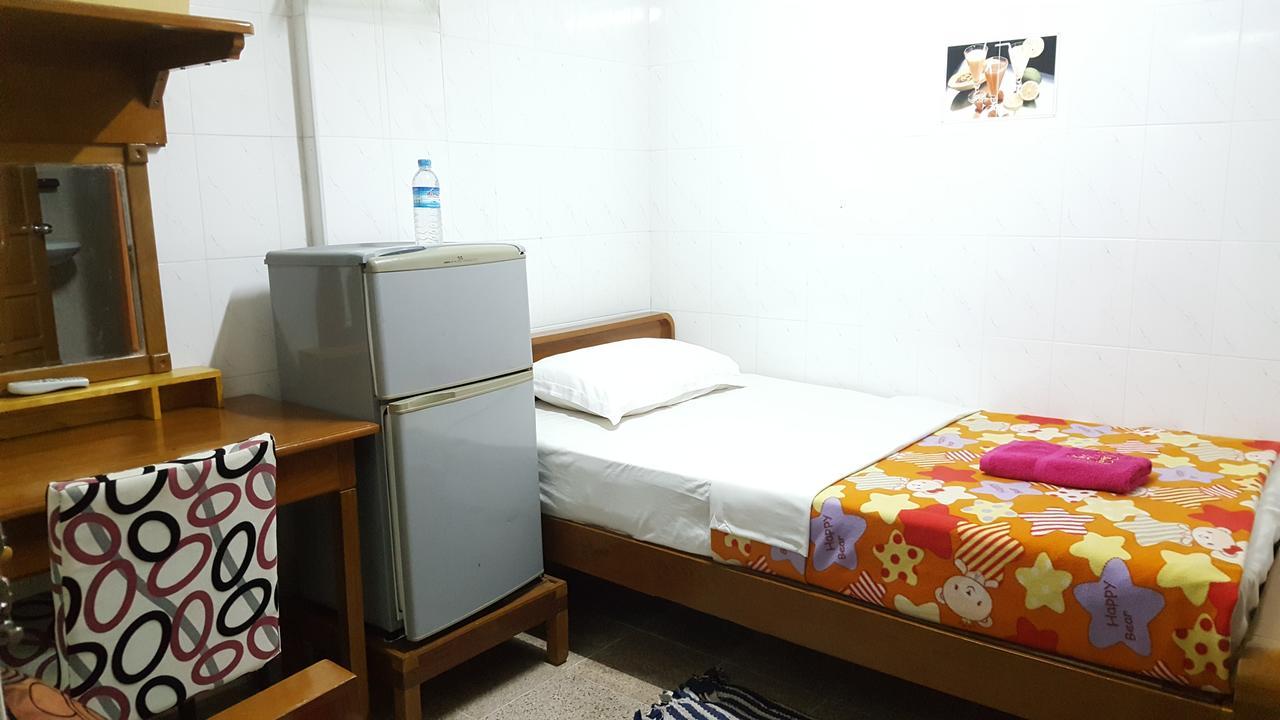Chan Myae Guesthouse Yangon Exterior foto