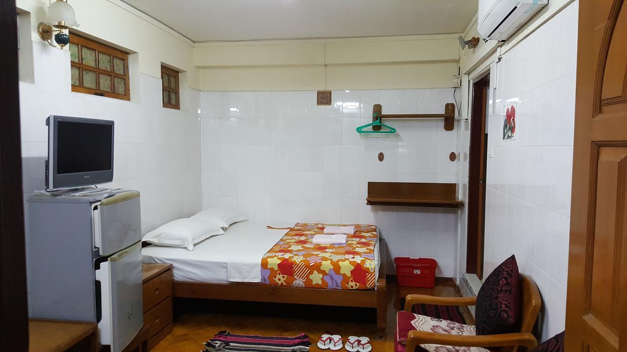 Chan Myae Guesthouse Yangon Exterior foto