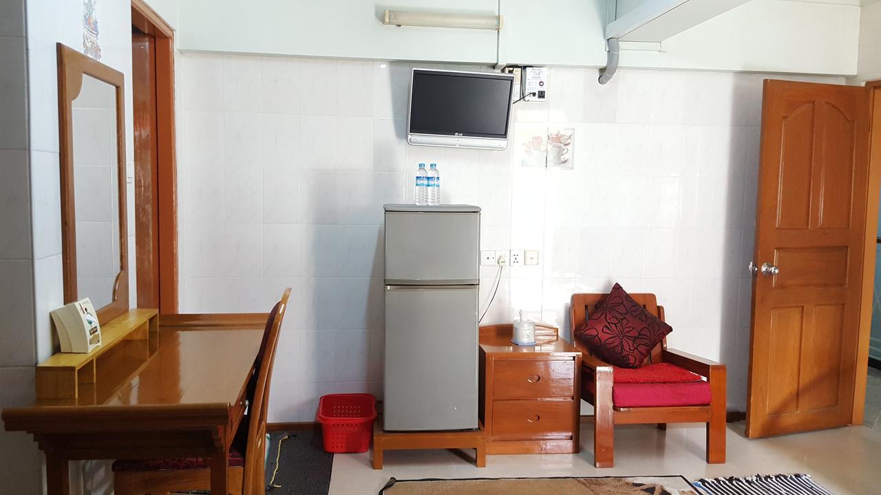 Chan Myae Guesthouse Yangon Exterior foto