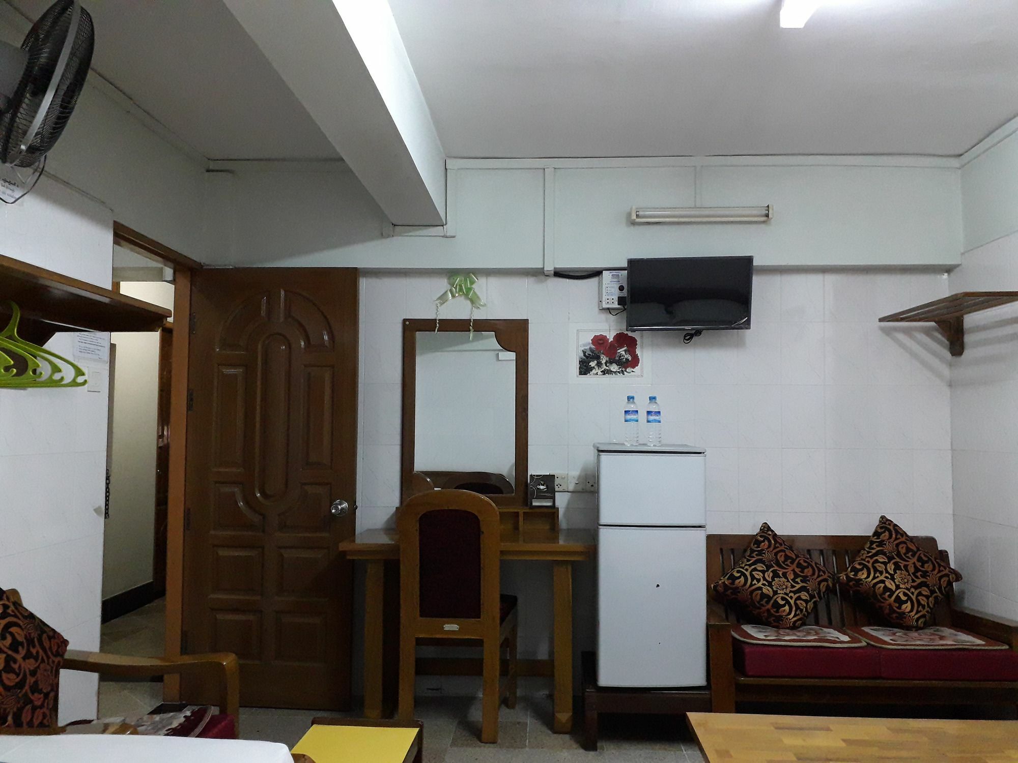 Chan Myae Guesthouse Yangon Exterior foto
